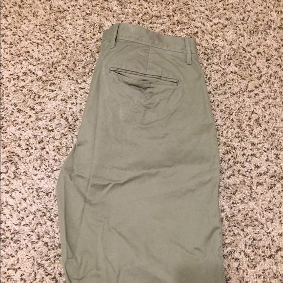 Straight fit khakis - Picture 2 of 3